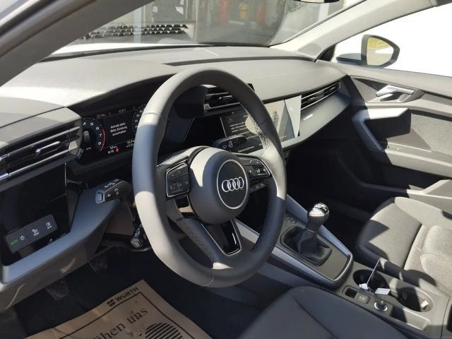 Audi A3 30 TFSI Sedan