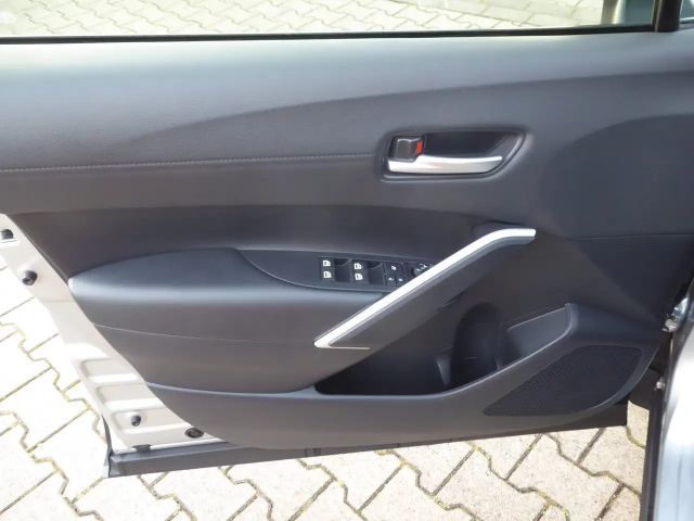 Toyota Corolla Cross Team D