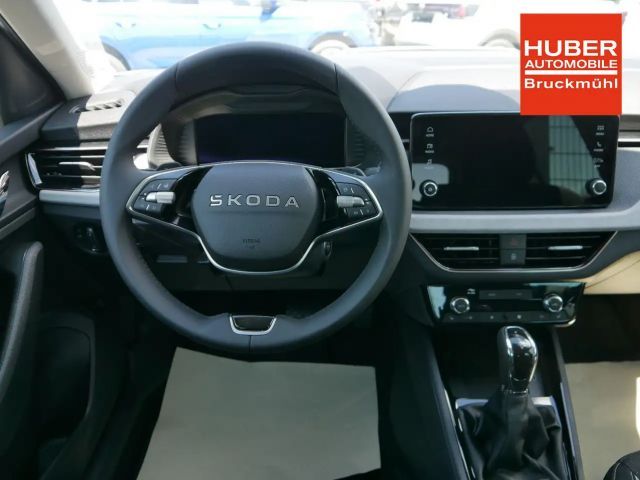 Skoda Kamiq 130 Jahre Premium Edition 1,5 TSI DSG*AHK-SCHWE...