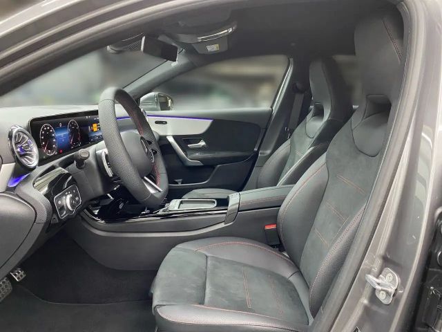 Mercedes-Benz A 180 AMG Line