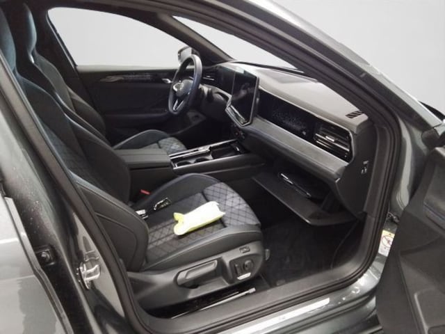 Volkswagen Passat 4Motion DSG R-Line Variant