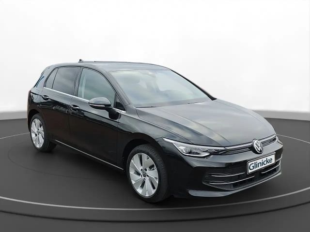 Volkswagen Golf 1.5 eTSI Golf VIII Style
