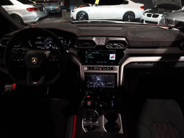 Lamborghini Urus Performante