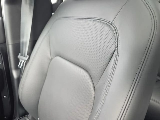 Land Rover Defender 110 D300 Dynamic HSE