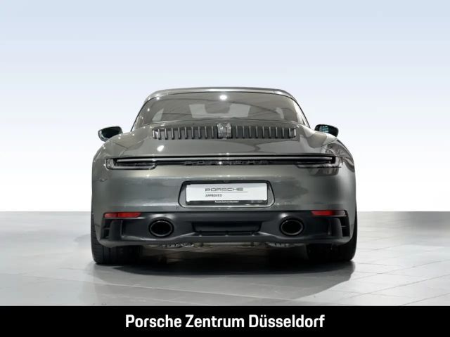 Porsche 992 4 Coupé GTS Targa