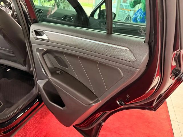 Volkswagen Tiguan 4Motion R-Line