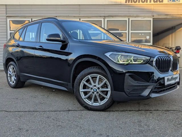 BMW X1 s18i DKG-Aut.Navi LED Sitzh.Driv/ParkAss.AHK