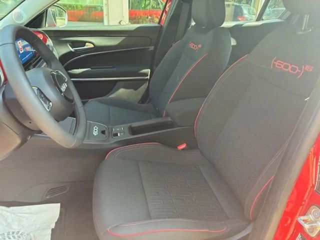 Fiat 600e Elektro (RED) 54 kWh