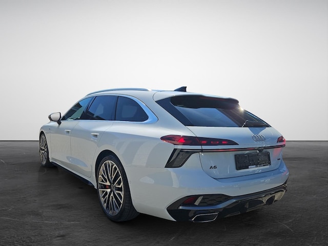 Audi A6 Avant Quattro S-Tronic