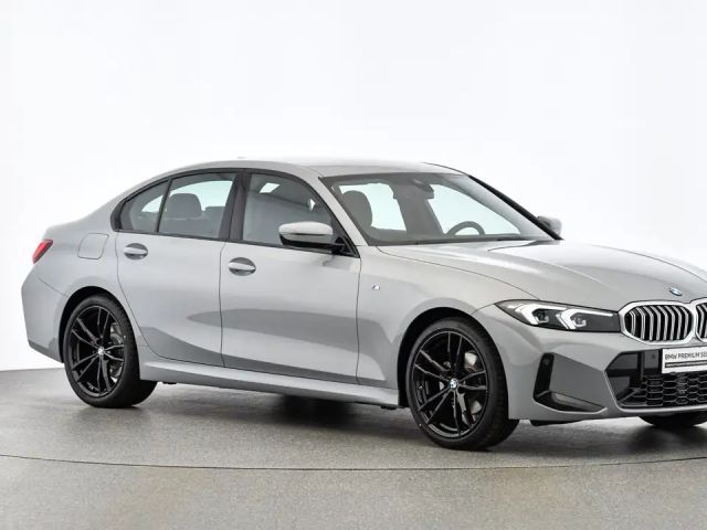 BMW 320 320i Sedan xDrive