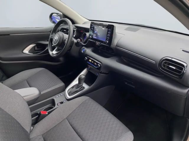 Toyota Yaris Hatchback Hybride Team D