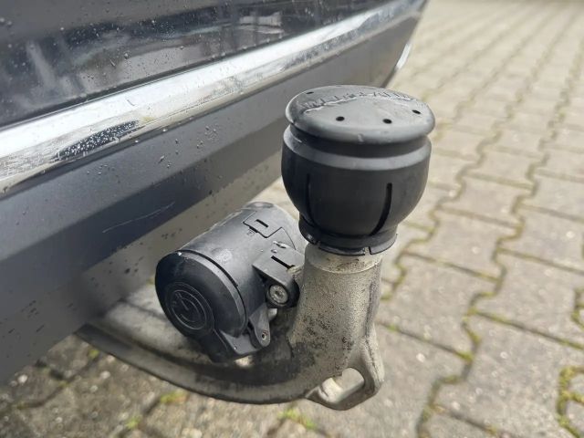 BMW 530 530i Luxury Line Touring xDrive