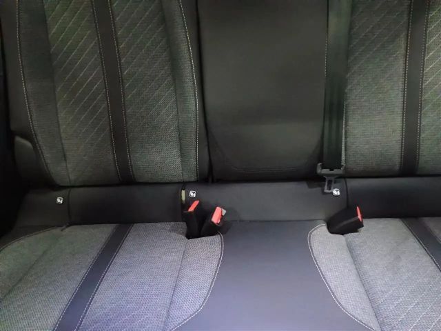 Peugeot 2008 Allure Pack Hybrid