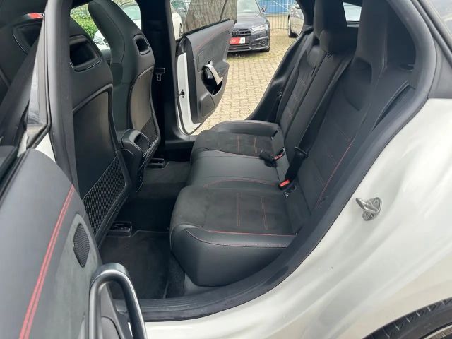 Mercedes-Benz CLA 200 AMG Line CLA 200 d