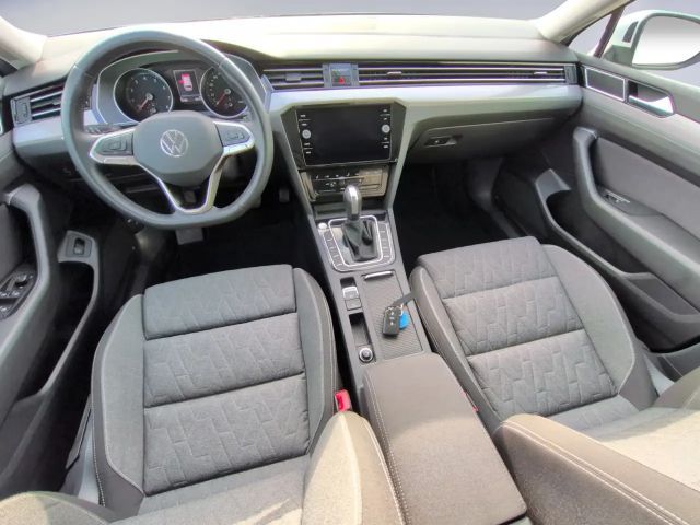 Volkswagen Passat 1.5 TSI Business DSG Variant