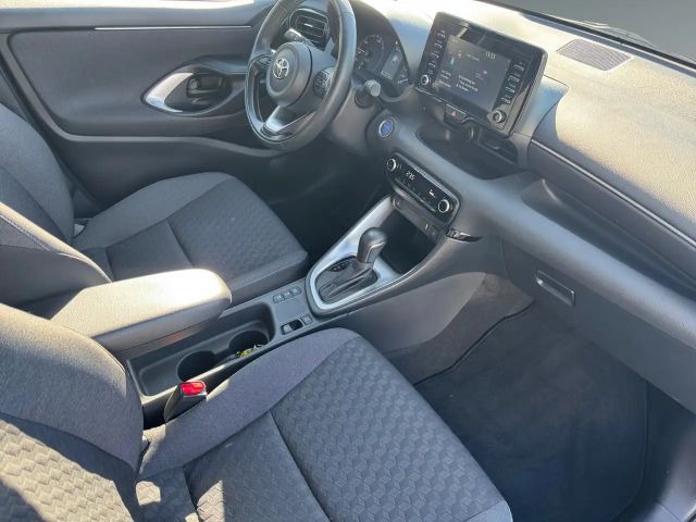 Toyota Yaris Active Hatchback Hybride