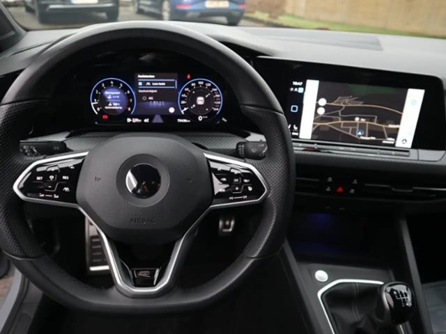 Volkswagen Golf 1.5 TSI Golf VIII R-Line Style