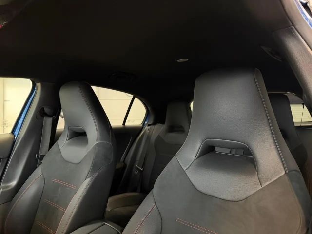 Mercedes-Benz A 250 A 250 e AMG Line