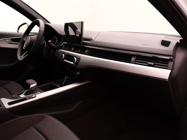 Audi A4 35 TFSI Avant S-Tronic