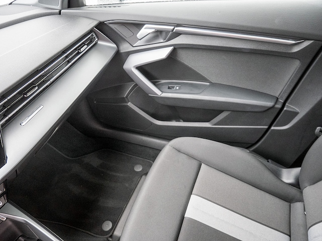 Audi A3 30 TFSI S-Tronic Sedan