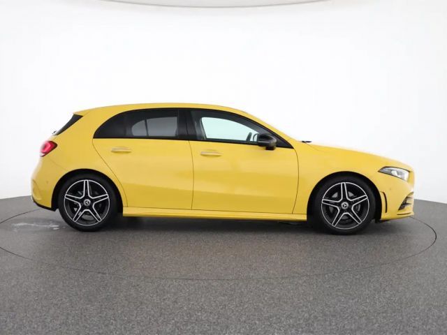 Mercedes-Benz A 180 AMG Line