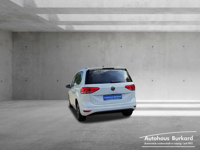 Volkswagen Touran 1.5 TSI DSG