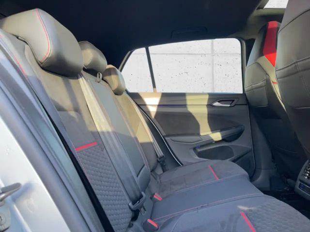 Volkswagen Golf 2.0 TSI Golf VIII