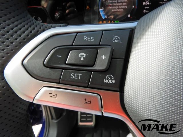 Volkswagen Golf 1.5 eTSI DSG IQ.Drive R-Line