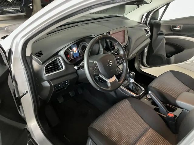 Suzuki S-Cross AllGrip Hybrid