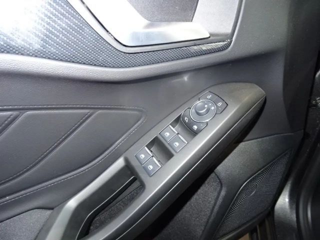 Ford Focus EcoBoost ST Line Wagon