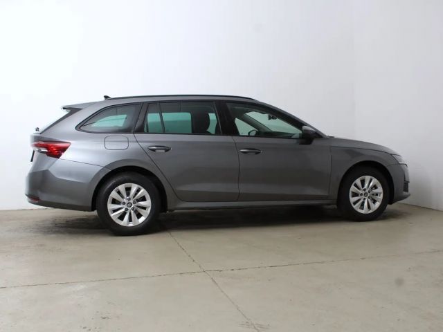 Skoda Octavia Essence TSI