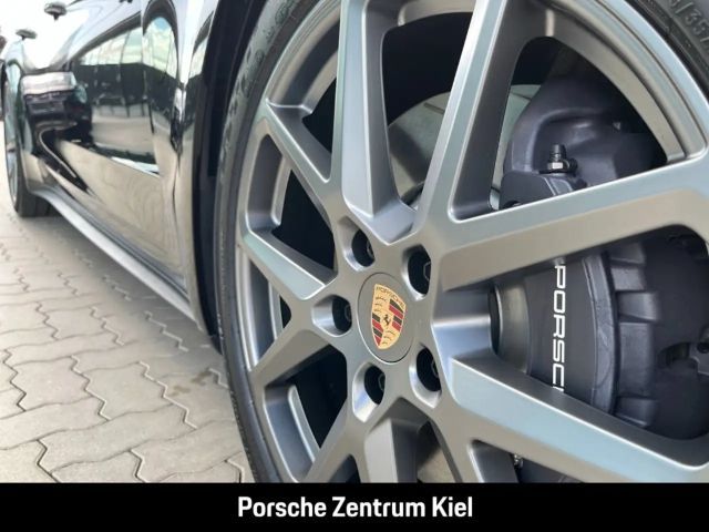 Porsche Panamera 4 E-Hybrid