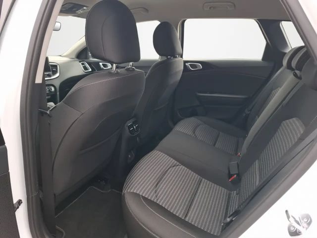 Kia Ceed CRDi Hybrid Vision