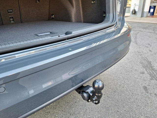 Volkswagen Golf Life Variant