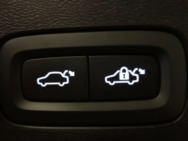 Volvo XC60 AWD Dark Geartronic Plus