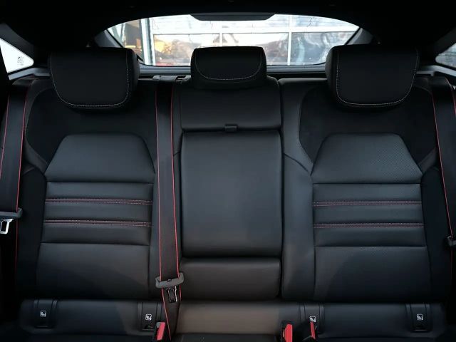 Renault Arkana Hybrid RS TCe 160