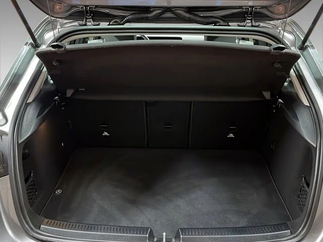 Mercedes-Benz A 200 Progressive