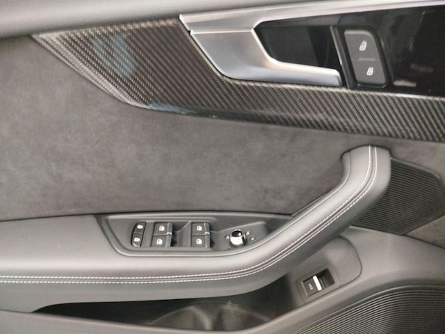 Audi A4 40 TFSI Avant Quattro S-Tronic