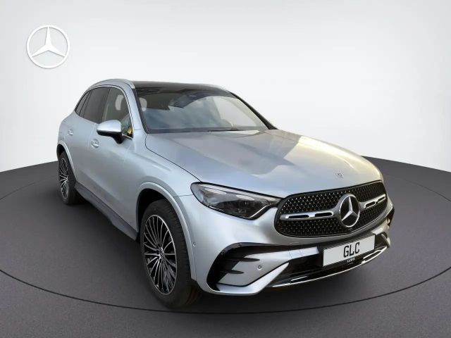Mercedes-Benz GLC 300 4MATIC AMG Line