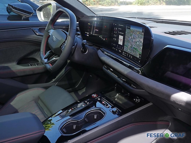 Audi A6 e-tron Avant Quattro