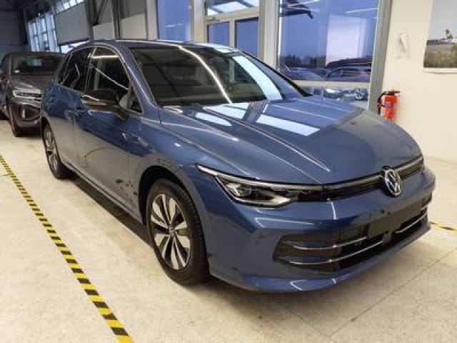 Volkswagen Golf 1.5 eTSI DSG
