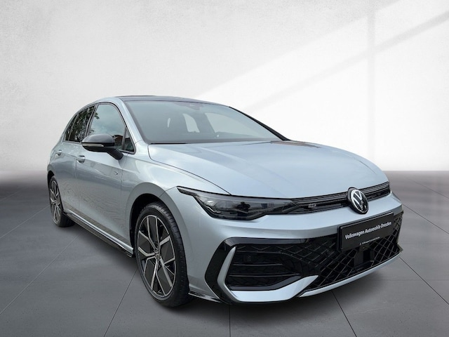 Volkswagen Golf DSG IQ.Drive R-Line