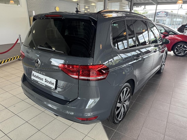 Volkswagen Touran 1.5 TSI DSG Family