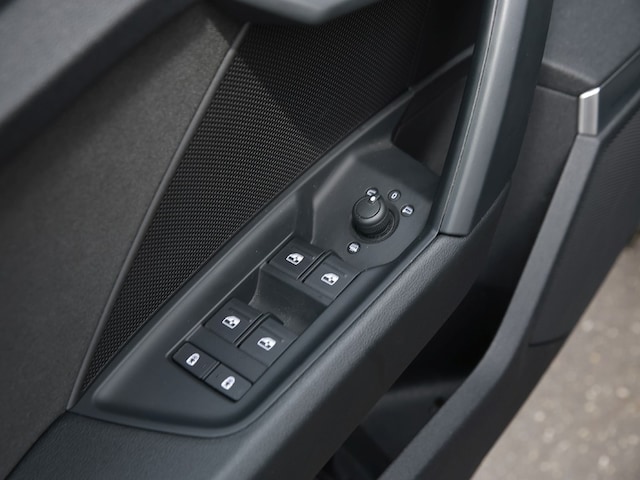 Audi A3 30 TFSI Sedan