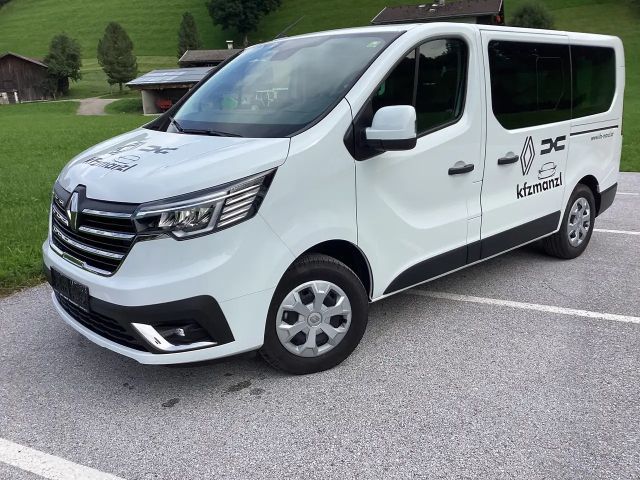 Renault Trafic Blue Techno dCi 150