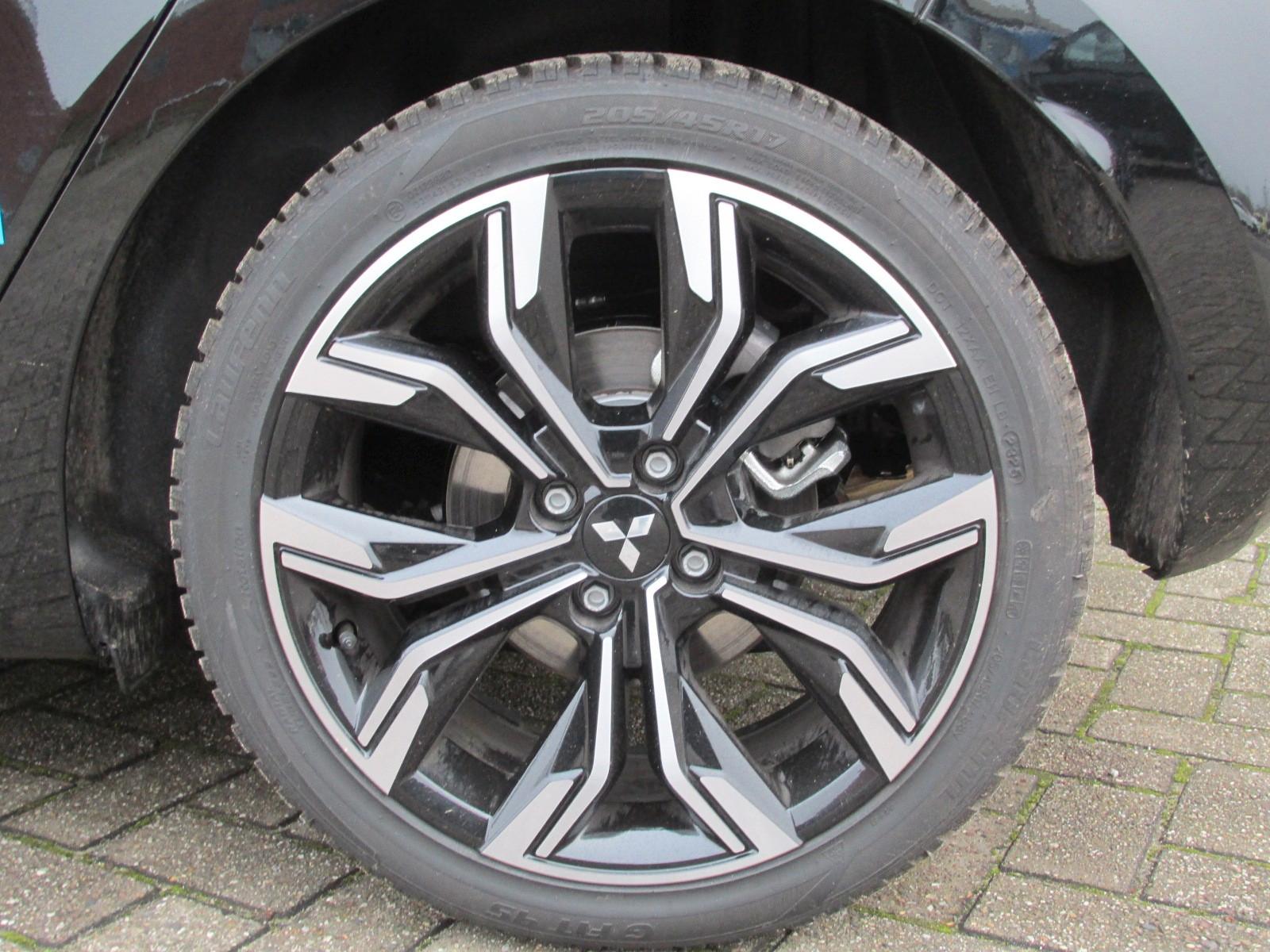 Mitsubishi Colt Hybrid