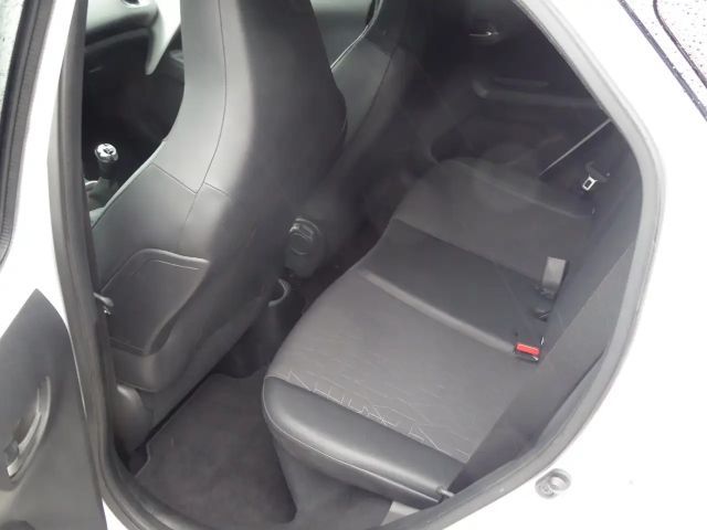 Toyota Aygo Hatchback X-final