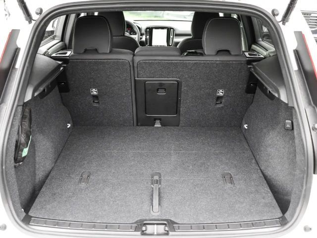 Volvo XC40 Dark Plus