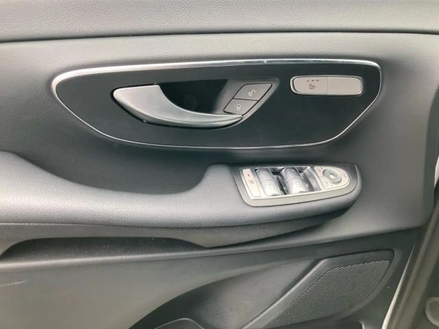 Mercedes-Benz V 300 AMG Line Extralang V 300 d