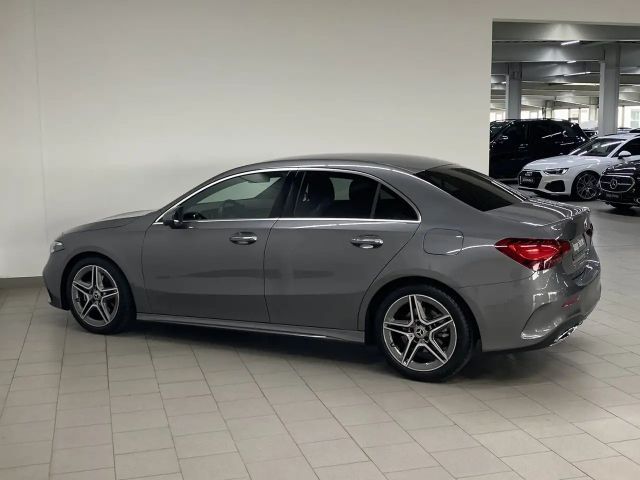 Mercedes-Benz A 200 AMG Line